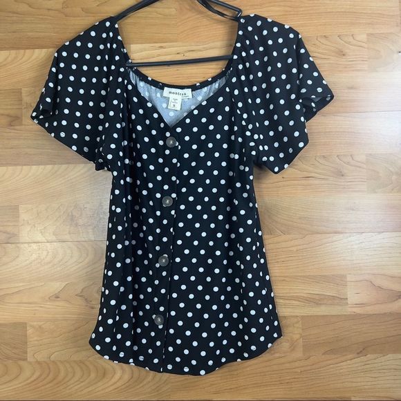 Monteau Small V-neck Short Sleeve Black Front Buttonup Top with White Po… - Picture 2 of 5